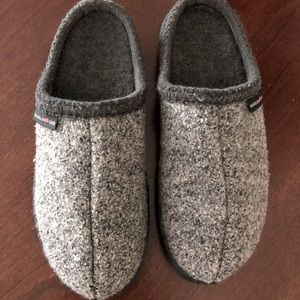 Haflinger hardsole slippers (size 11 or 44) Gray Wool